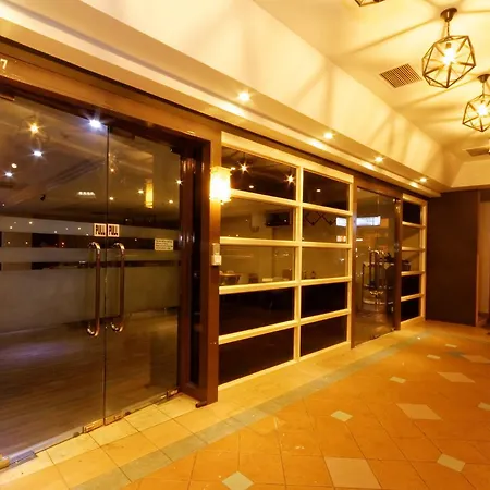Reddoorz Plus Near Lavender Street